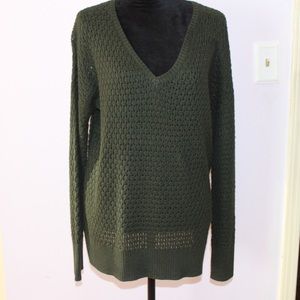 American Eagle Outfitters Green V neck  Sweater